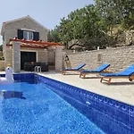 Holiday home Brankovi Dvori By Interhome Prigradica