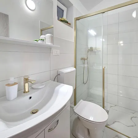 Brankovi Dvori By Interhome Prigradica