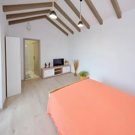 Prázdninový dům Brankovi Dvori By Interhome *