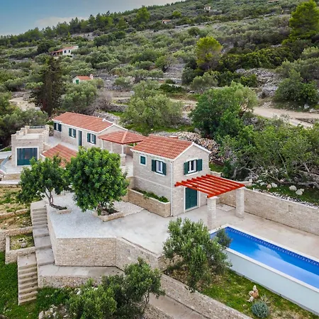 Brankovi Dvori By Interhome