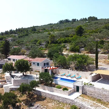 Brankovi Dvori By Interhome * Prigradica