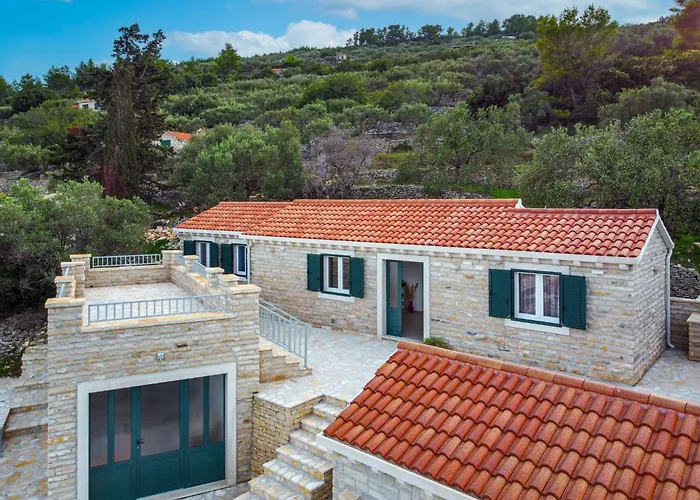 펜션 Brankovi Dvori By Interhome 프리그라디차