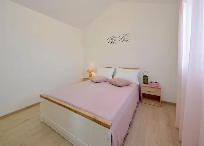 Brankovi Dvori By Interhome 프리그라디차